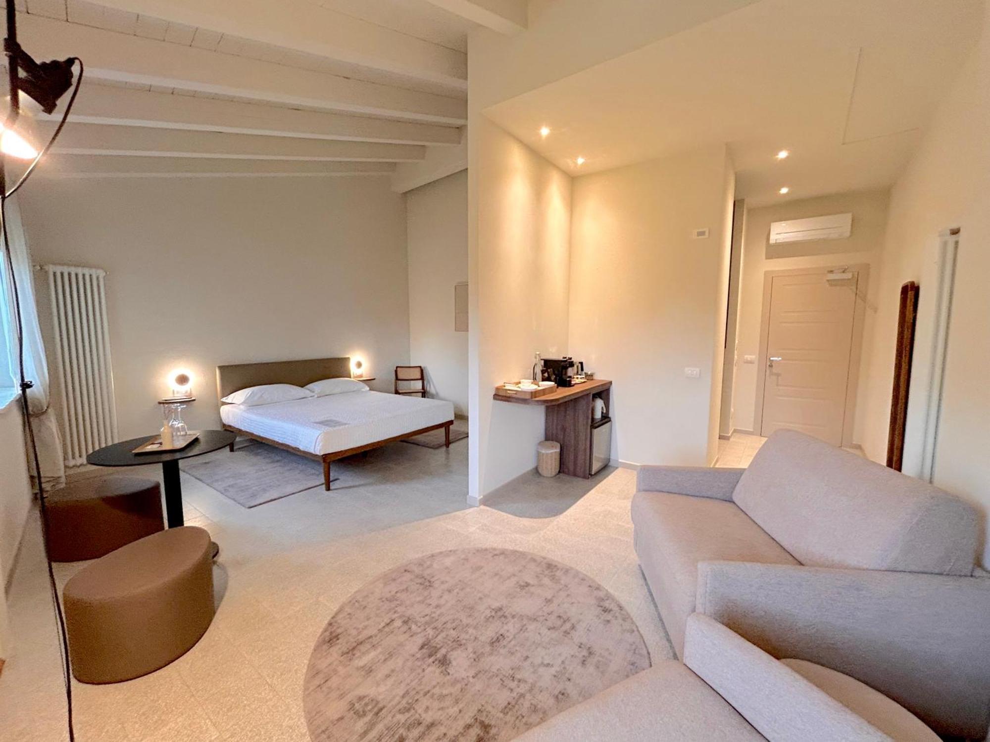 The Lake Suites Com - Luxury Stay In Lazise Eksteriør billede