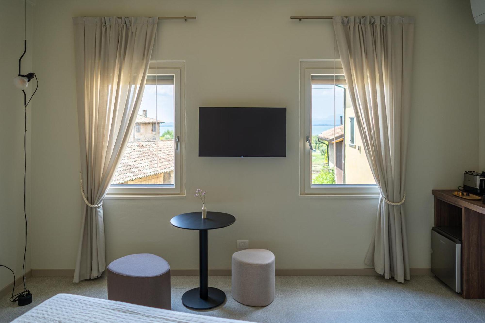 The Lake Suites Com - Luxury Stay In Lazise Eksteriør billede