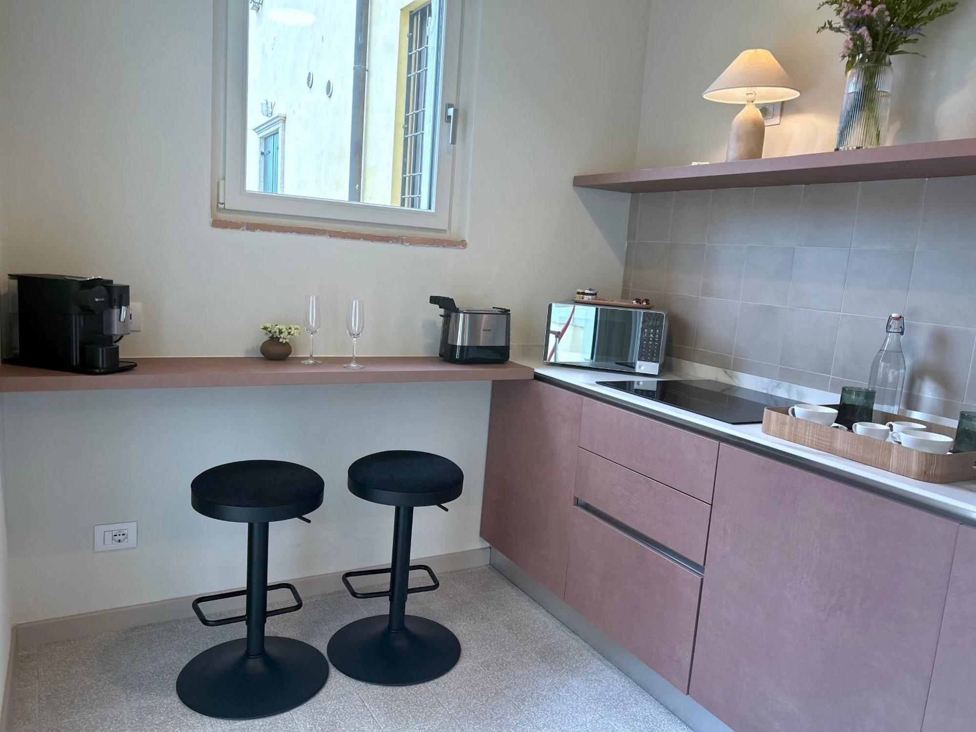 The Lake Suites Com - Luxury Stay In Lazise Eksteriør billede