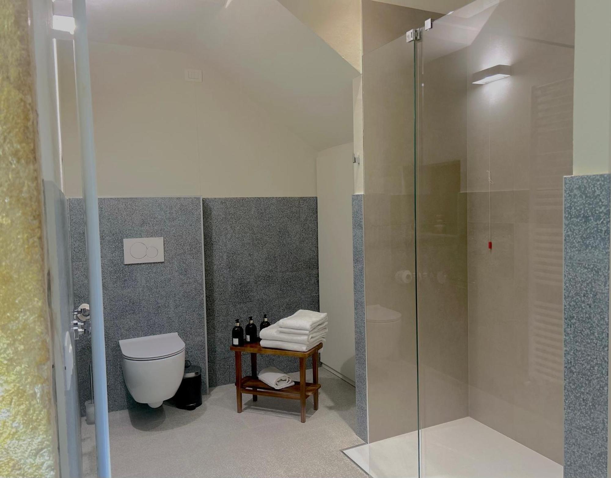 The Lake Suites Com - Luxury Stay In Lazise Eksteriør billede
