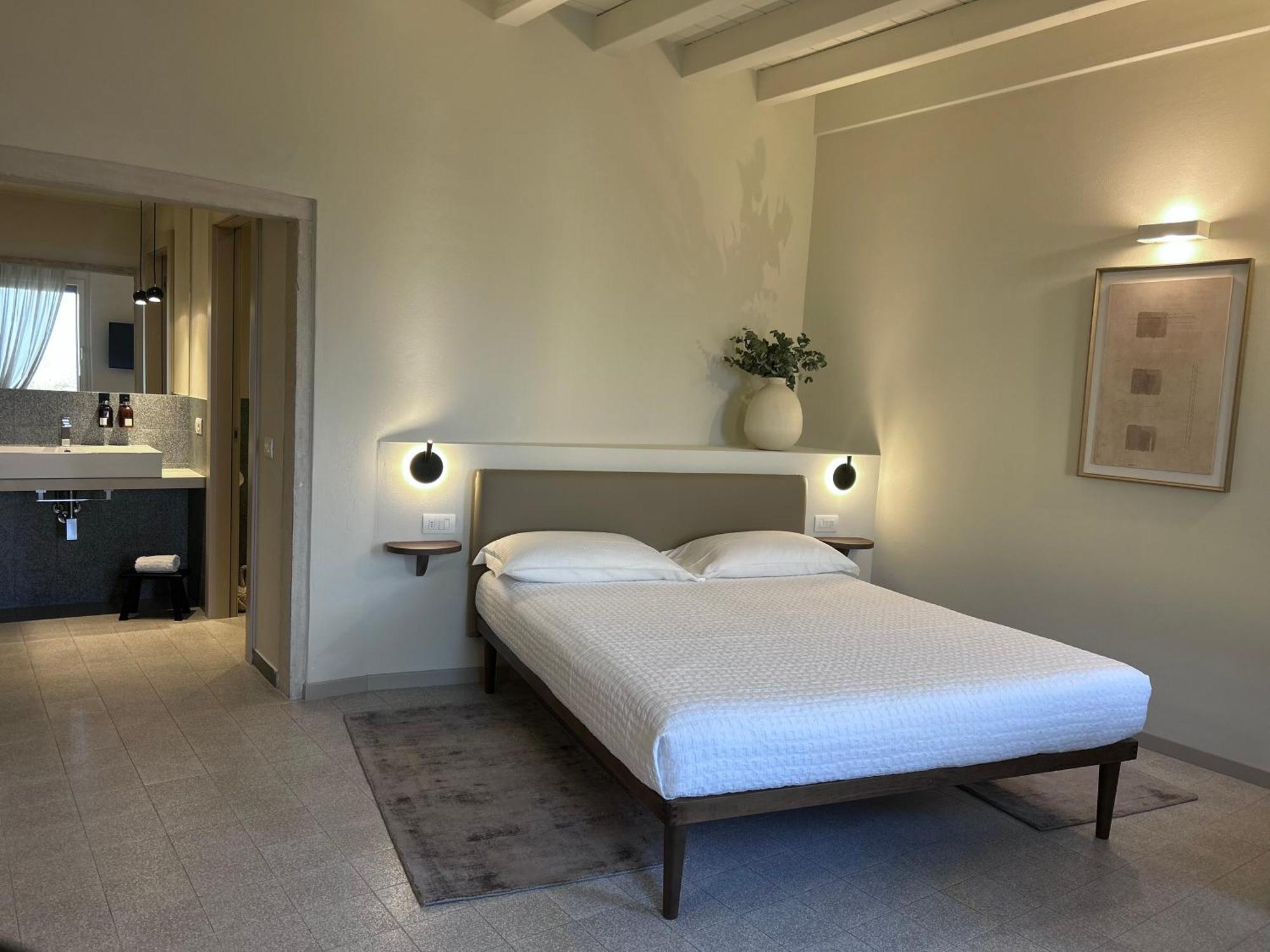 The Lake Suites Com - Luxury Stay In Lazise Eksteriør billede