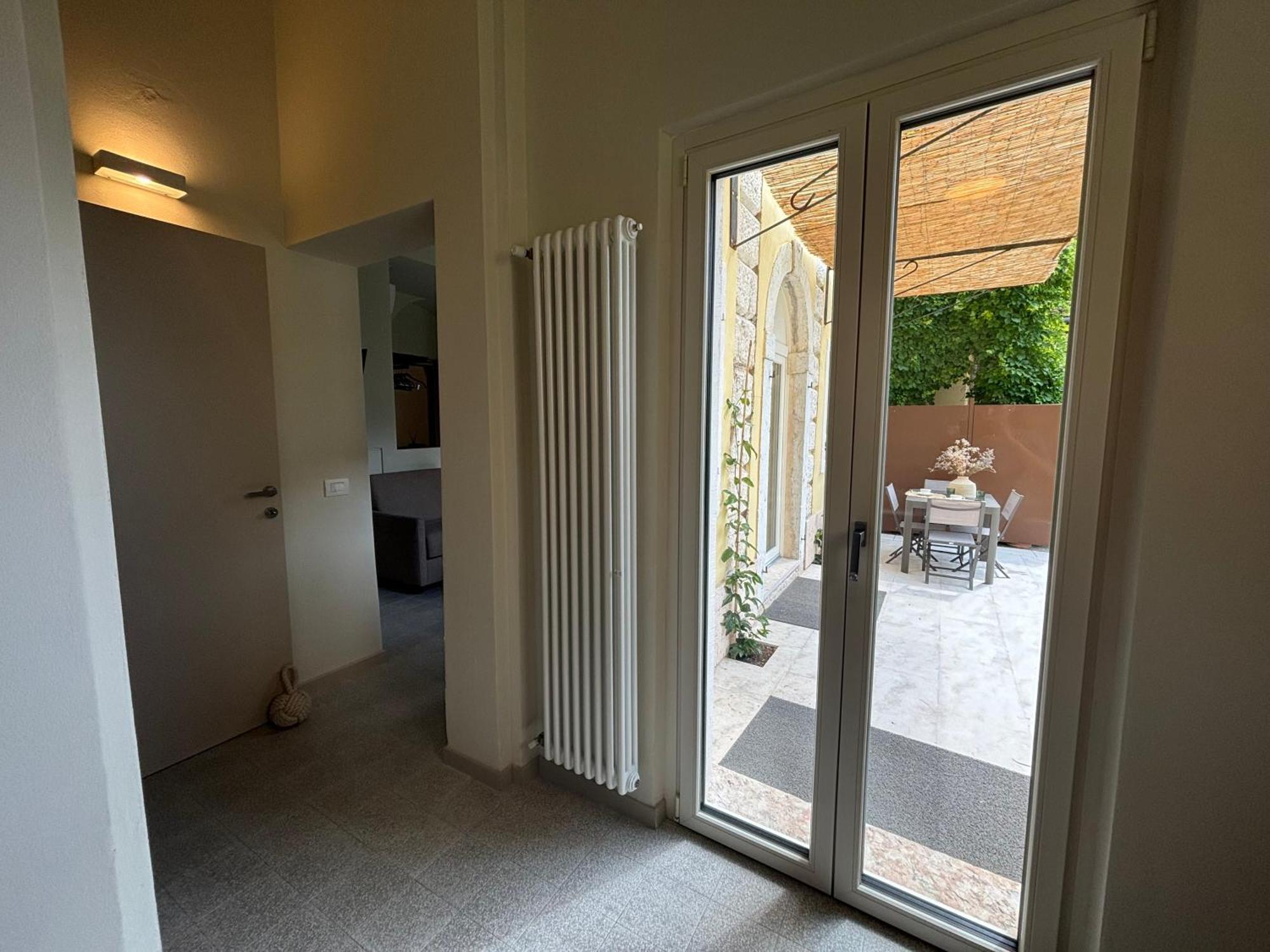 The Lake Suites Com - Luxury Stay In Lazise Eksteriør billede