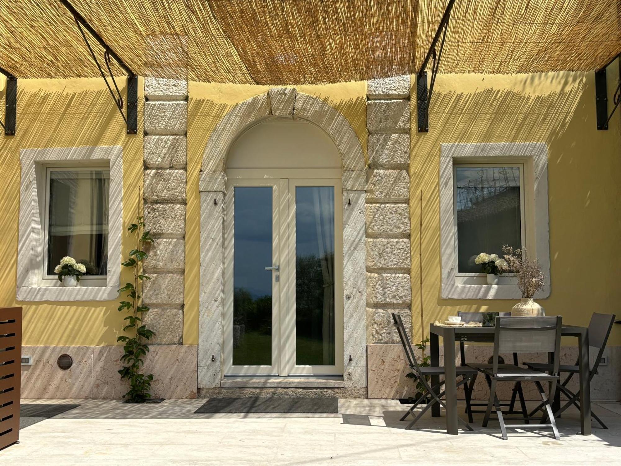 The Lake Suites Com - Luxury Stay In Lazise Eksteriør billede